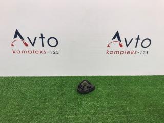 Запчасть кронштейн радиатора Audi A3 2009