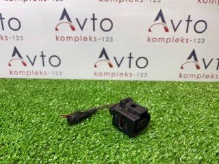 Запчасть разъем Audi Q3 2013