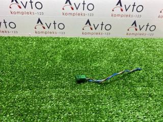 Фото запчасти разъем Mercedes-Benz C-Class 2012 контрактная запчасть Запчасть разъем Mercedes-Benz C-Class 2012