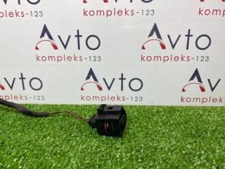 Запчасть разъем Audi Q3 2012