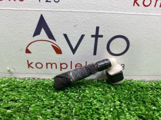 Фото запчасти штуцер омывателя Audi A3 2015 контрактная запчасть Запчасть штуцер омывателя Audi A3 2015