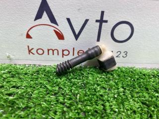 Фото запчасти штуцер омывателя Audi A3 2015 контрактная запчасть Запчасть штуцер омывателя Audi A3 2015