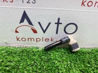 Фото запчасти штуцер омывателя Audi A3 2015 контрактная запчасть Запчасть штуцер омывателя Audi A3 2015