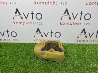 Запчасть крепление радиатора Audi A3 2009