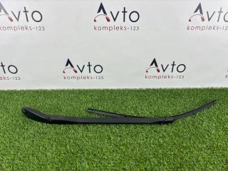 Поводок стеклоочистителя правый Audi A8 2009