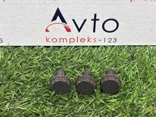 Запчасть болт маховика Audi A4 2014