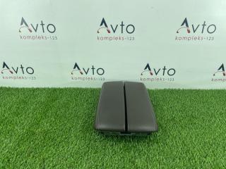 Подлокотник Audi A8 2011