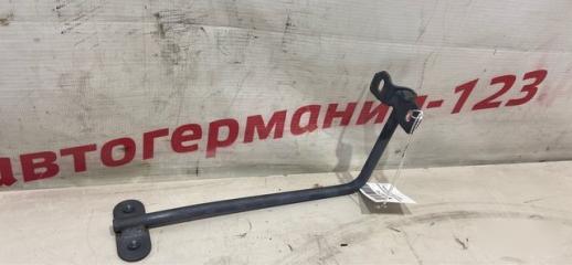 Кронштейн усилителя бампера Mercedes C180 2011