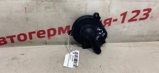 Фото запчасти крышка Mercedes E350 2006 контрактная запчасть Запчасть крышка Mercedes E350 2006