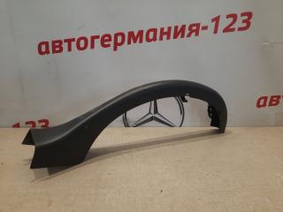 Запчасть накладка декоративная Mercedes E350 2005