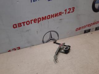Датчик высоты дорожного просвета Mercedes GLK300 2010