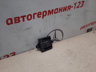 Блок управления дверьми задний правый Mercedes GLK300 2010