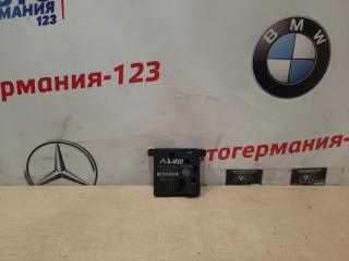 Блок управления дверьми задний левый Mercedes E320 2008