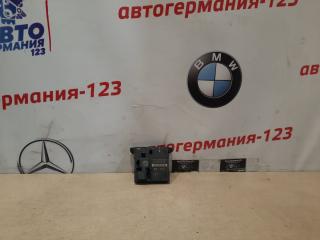 Блок управления дверьми задний правый Mercedes E320 2008