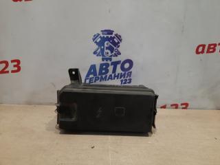 Корпус блока предохранителей Mercedes ML350 2006