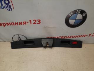 Накладка двери багажника Mercedes ML350 2006
