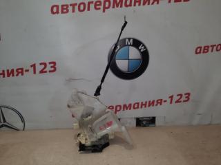 Запчасть замок двери задний левый Volkswagen Passat 2013