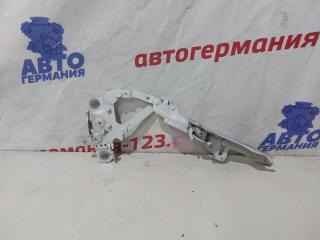 Запчасть петля капота передняя левая BMW 116 2012
