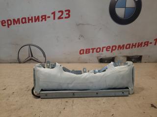 Подушка безопасности в колени Mercedes E350 2010