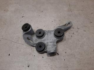 Кронштейн блока ABS Mercedes C180 2017 контрактная Кронштейн блока ABS Mercedes C180 2017