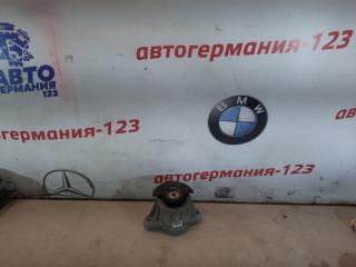 Подушка двигателя Mercedes C200 2008