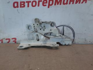 Запчасть петля капота левая BMW 116 2014