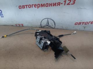 Замок двери передний правый Mercedes C200 2011