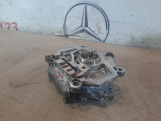 Запчасть вакуумный насос тормозов Mercedes GLA180 2015