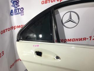 Форточка двери правая Mercedes C200 2008