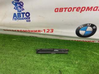 Упор капота Mercedes GL450 2006