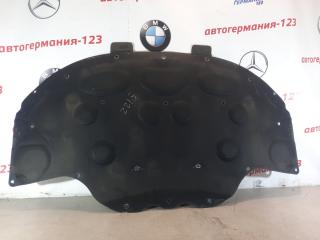 Шумоизоляция капота Mercedes C200 2011 контрактная Шумоизоляция капота Mercedes C200 2011