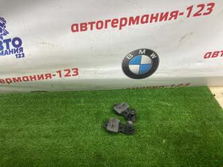 Запчасть упор капота Mercedes GL450 2006