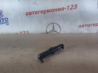 Запчасть форсунка омывателя фар левая Mercedes S class 2006