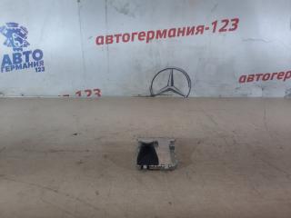 Камера переднего вида Mercedes C200 2011