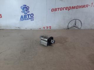 Фото запчасти подушка кпп Mercedes E300 2009 контрактная запчасть Запчасть подушка кпп Mercedes E300 2009