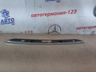 Накладка двери багажника Mercedes C200 2011