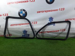 Уплотнитель стекла задний Mercedes GL450 2006
