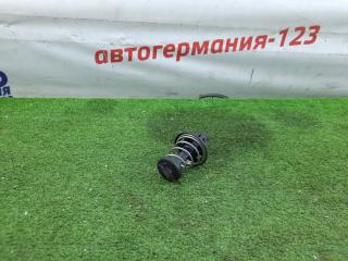 Упор капота Mercedes C180 2014