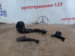 Ролик раздвижной двери задний левый Mercedes V220 2016 контрактная Ролик раздвижной двери задний левый Mercedes V220 2016