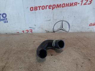 Патрубок системы охлаждения Mercedes C180 2014