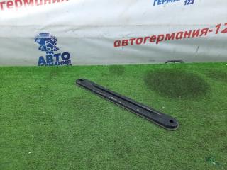 Запчасть кронштейн Mercedes GL450 2006