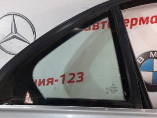 Форточка двери правая Mercedes C class 2011