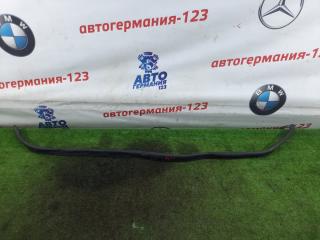 Уплотнение капота правое Mercedes C180 2014