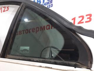 Форточка двери левая Mercedes C class 2011