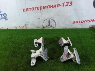 Петля двери задняя Mercedes GLA180 2014