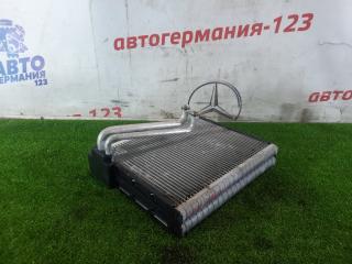 Радиатор печки Mercedes GLA180 2014