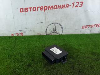 Блок управления стояночным тормозом Mercedes CLA180 2015