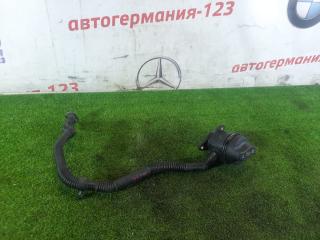 Маслозаливная горловина Mercedes GLA250 2014