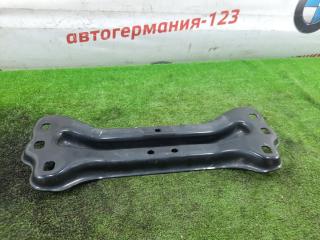 Кронштейн кпп Mercedes E400h 2013 контрактная Кронштейн кпп Mercedes E400h 2013