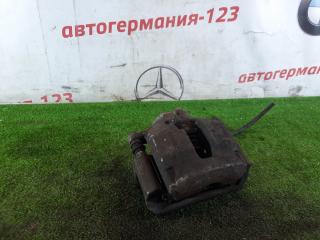 Суппорт тормозной передний правый Mercedes C180 2014
